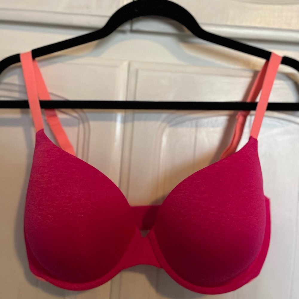Victoria’s Secret Bra 34DDD